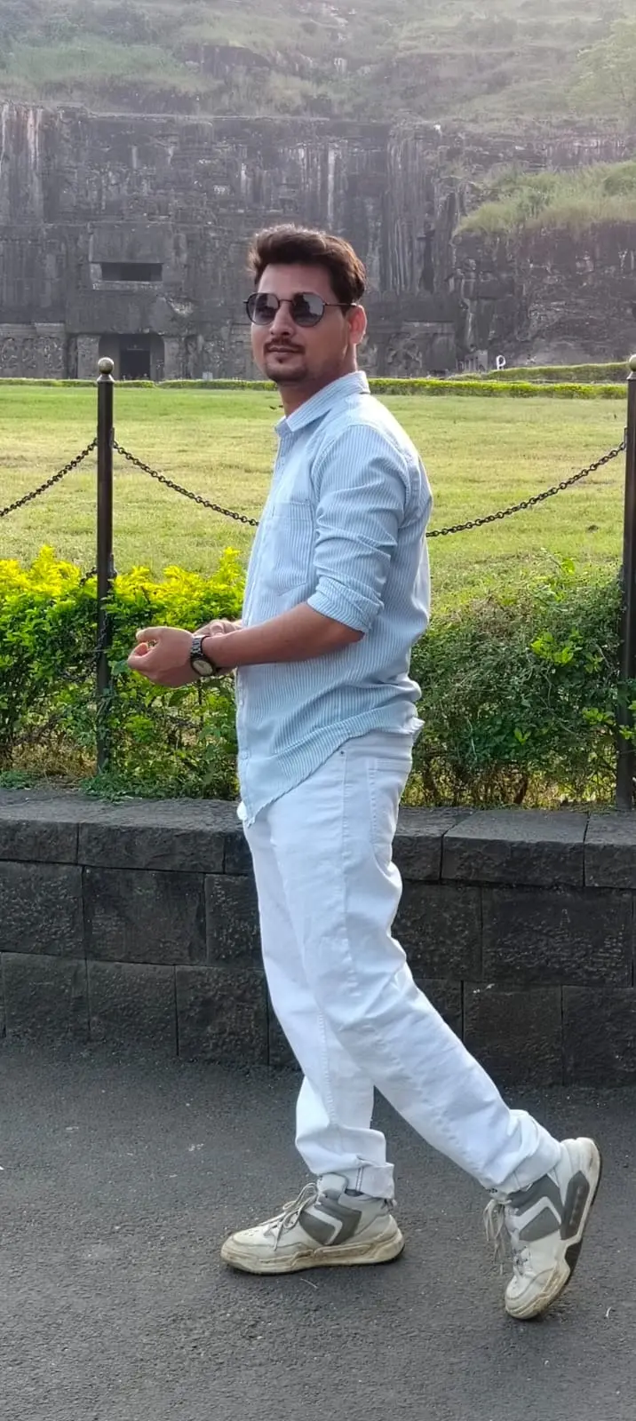 Groom Profile